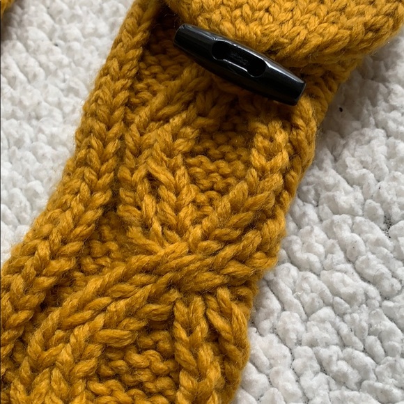 Knit Arm Warmers - So Cute for Fall! - Picture 5 of 5